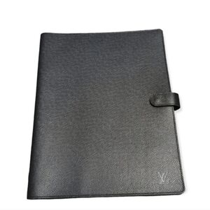 Louis Vuitton desk agenda planner in Taiga leather